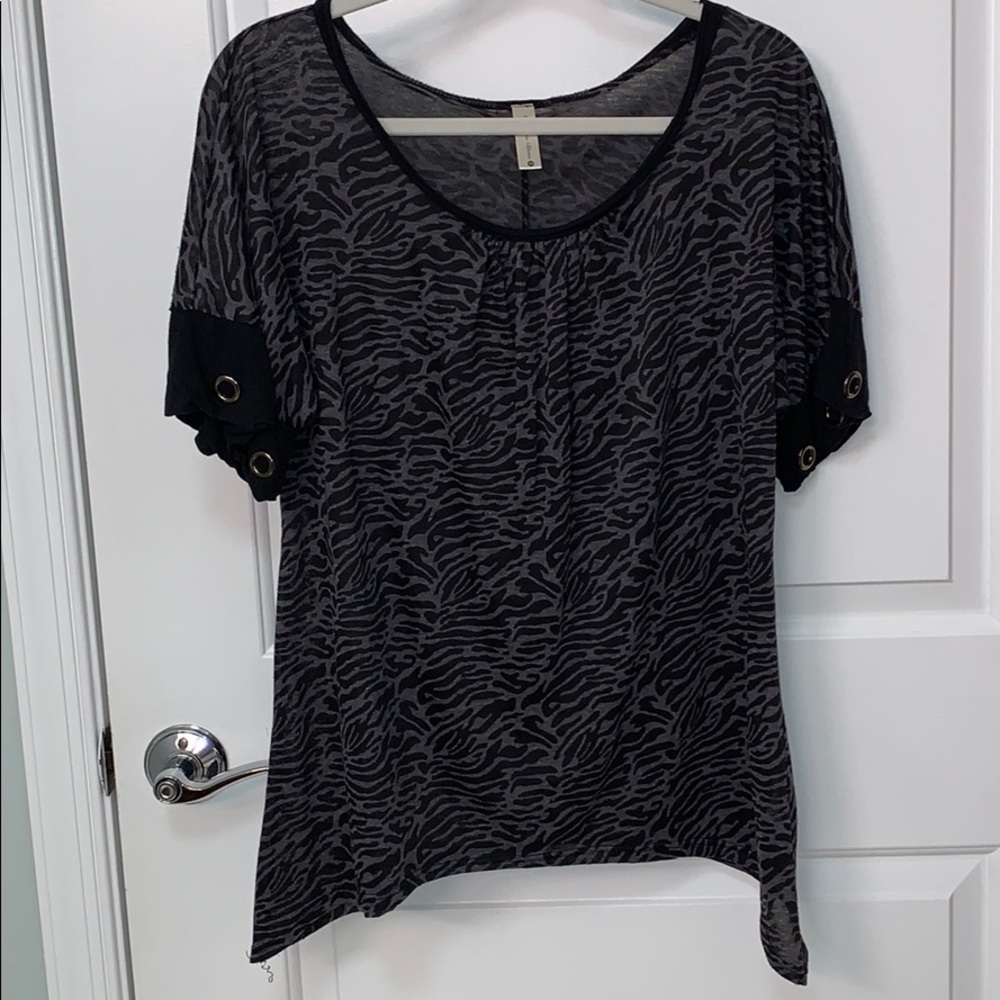 California Bloom Black & Charcoal Animal Print Top